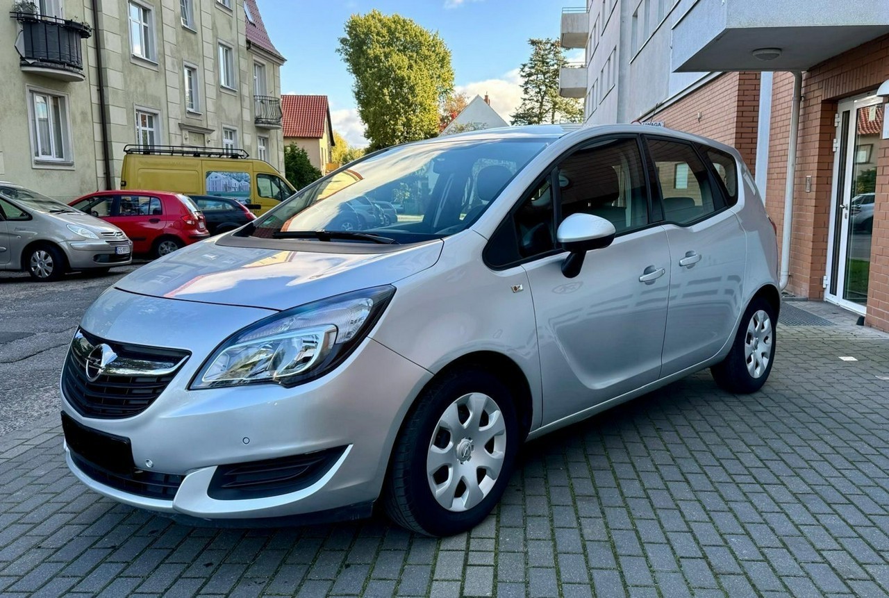 Opel Meriva B Opel Meriva 2016, 1.4 Benzyna Eco Tec, Bardzo niski przebieg 38000km