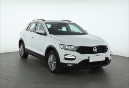 Volkswagen T-Roc , Salon Polska, Klima, Parktronic, Podgrzewane siedzienia