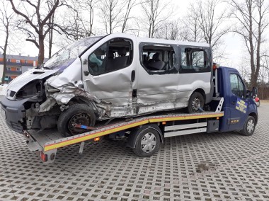 Auto pomoc Leszno. Zapraszamy do kontaktu osoby potrzebujące auto pomocy  -1