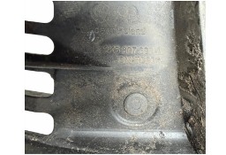 VW CADDY ŚLIZG ZDERZAKA TYLNY LEWY TYŁ MOCOWANIE 2K5807393A