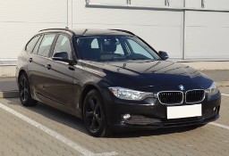 BMW SERIA 3 V (F30/F31/F34) BMW SERIA 3 , Skóra, Navi, Klimatronic, Tempomat, Parktronic