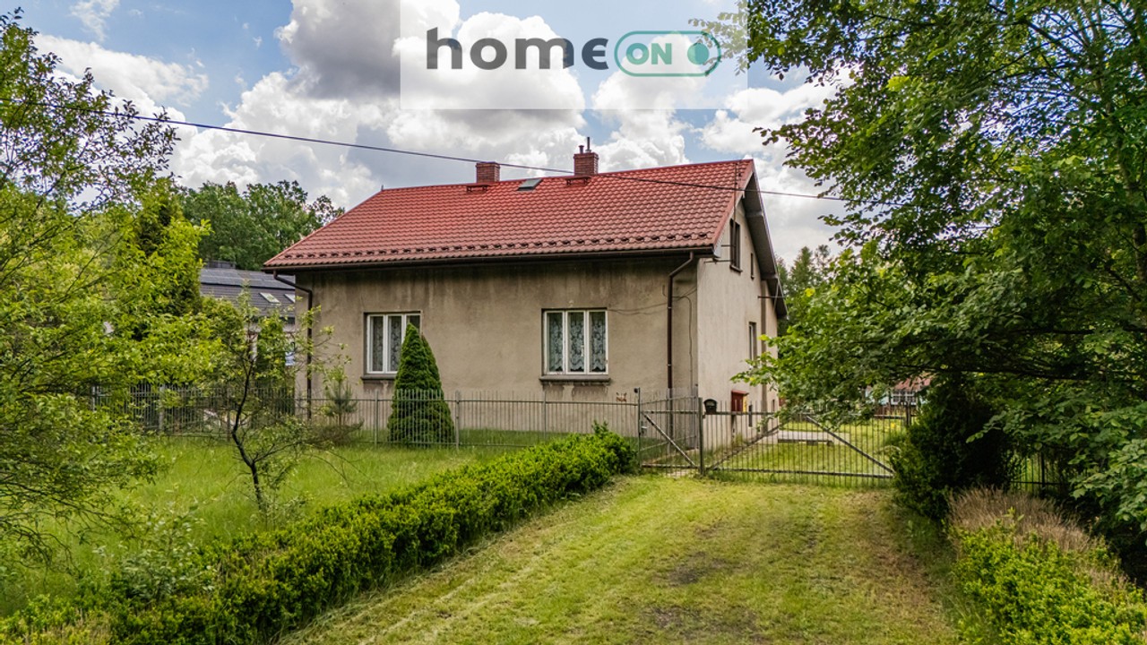 Dom w otoczeniu zieleni!