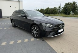 Mercedes-Benz Klasa E E300de 2.0Diesel Hybrid Plug-in zasięg 50km AMG Premium+ FV23