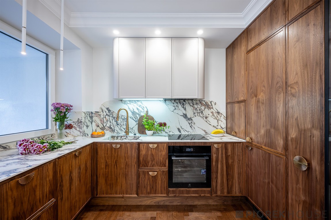 NOWY apartament w odrestaurowanym budynku ! - More