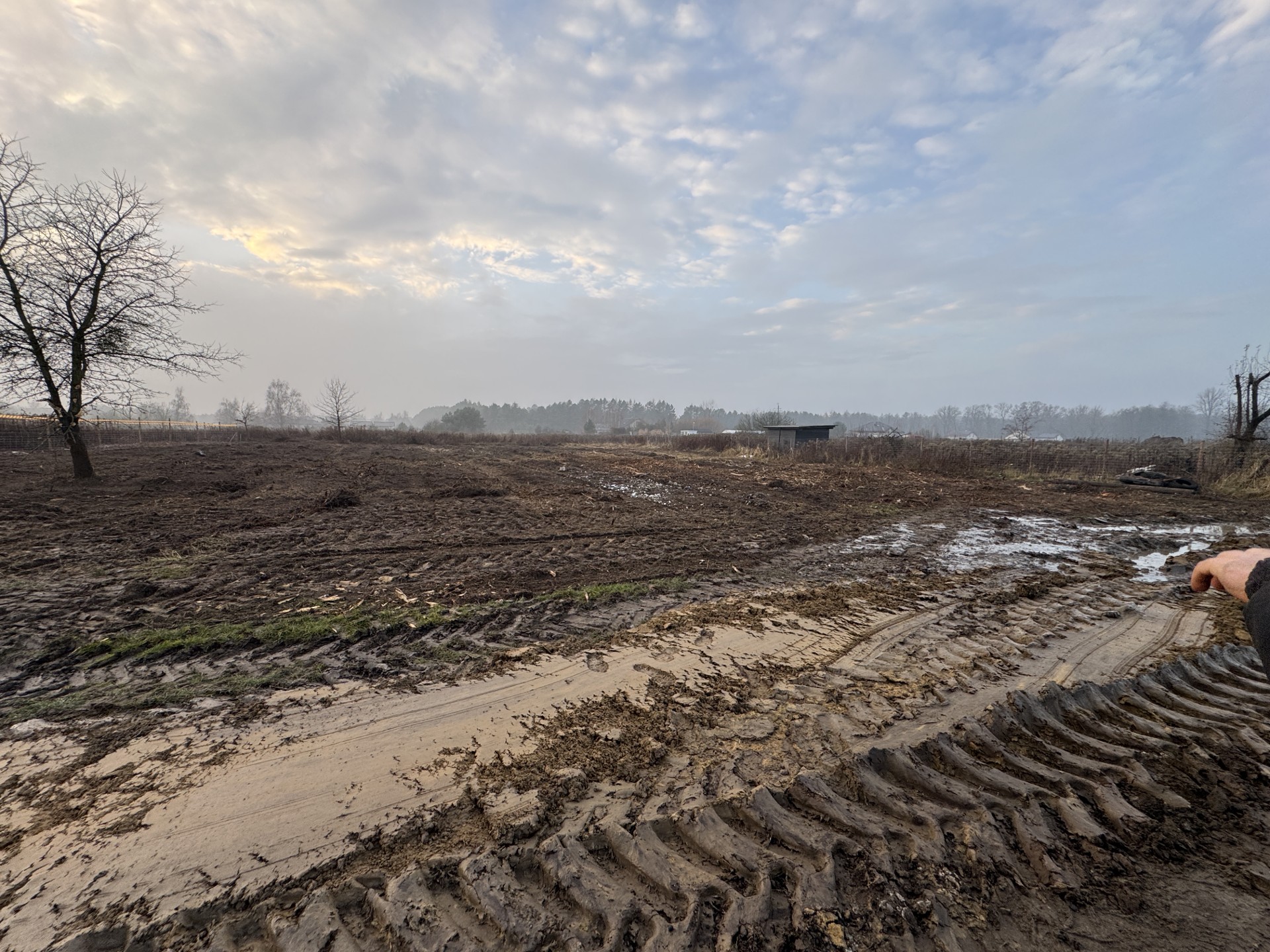 Działka budowlana pod dom jednorodzinny/blizniak 1850m² Ozorowice u. Sportowa - prąd na działce, wyrównana, gotowa do budowy 10min od Wrocławia - Więcej