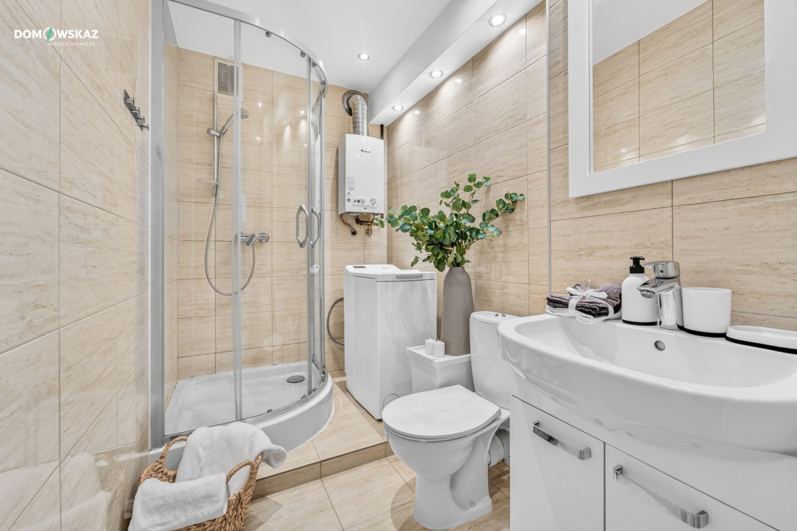 Kawalerka 29,5 m² w topowej lokalizacji Katowic - Widok 5