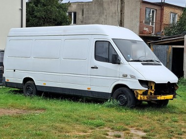 Syndyk sprzeda Mercedes-Benz Sprinter-1