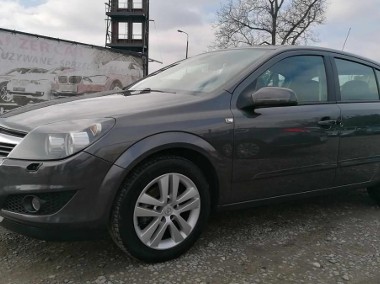 Opel Astra H III 1.6 Essentia-1