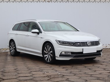 Volkswagen Passat B8 , Salon Polska, Serwis ASO, 190 KM, Automat, Skóra, Navi,-1