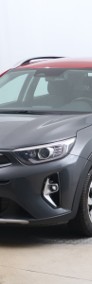 Kia Stonic , Serwis ASO, VAT 23%, Klimatronic, Tempomat, Parktronic,-3