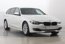 BMW SERIA 3 V (F30/F31/F34) BMW SERIA 3 , Skóra, Navi, Klimatronic, Tempomat, Parktronic,