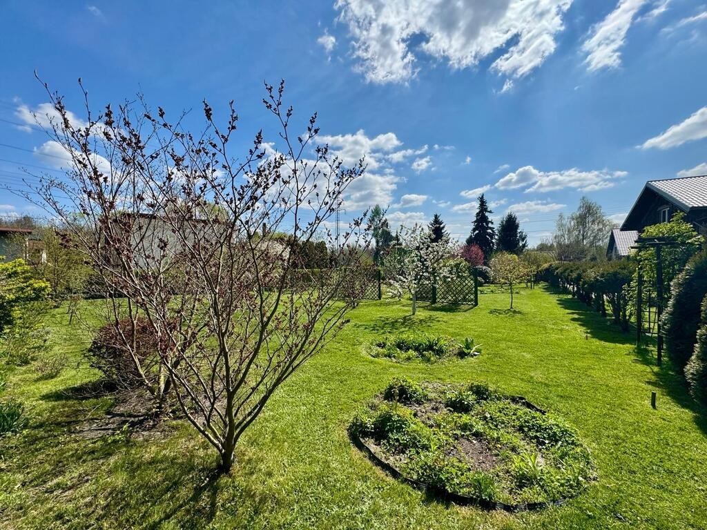 Działka budowlana z ogrodem 800 m² - Widok 3