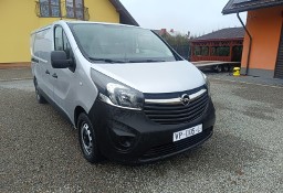 Opel Vivaro B 1,6 TDCI 2015 r 3 osobowy klima hak opłacony