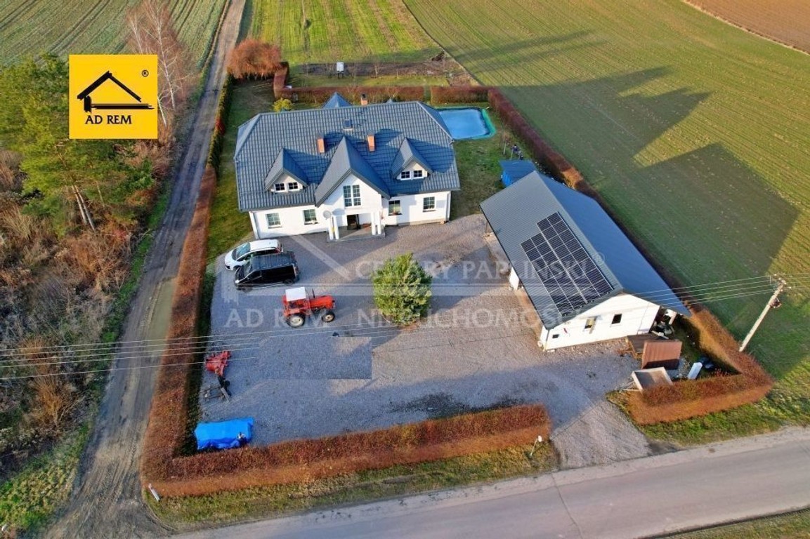Rąblów, 260 mkw., działka 8300 mkw