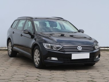 Volkswagen Passat B8 , Salon Polska, 1. Właściciel, Serwis ASO, VAT 23%,-1