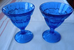 szklany kobaltowy niebieski szklany pucharek kielich Polska lata 80 dwie sztuki
