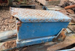 Ford New Holland 8730 - Skrzynka Na Akumulator