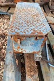 Ford New Holland 8730 - Skrzynka Na Akumulator-2