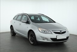 Opel Astra J , Klima, Tempomat, Parktronic, Podgrzewane siedzienia