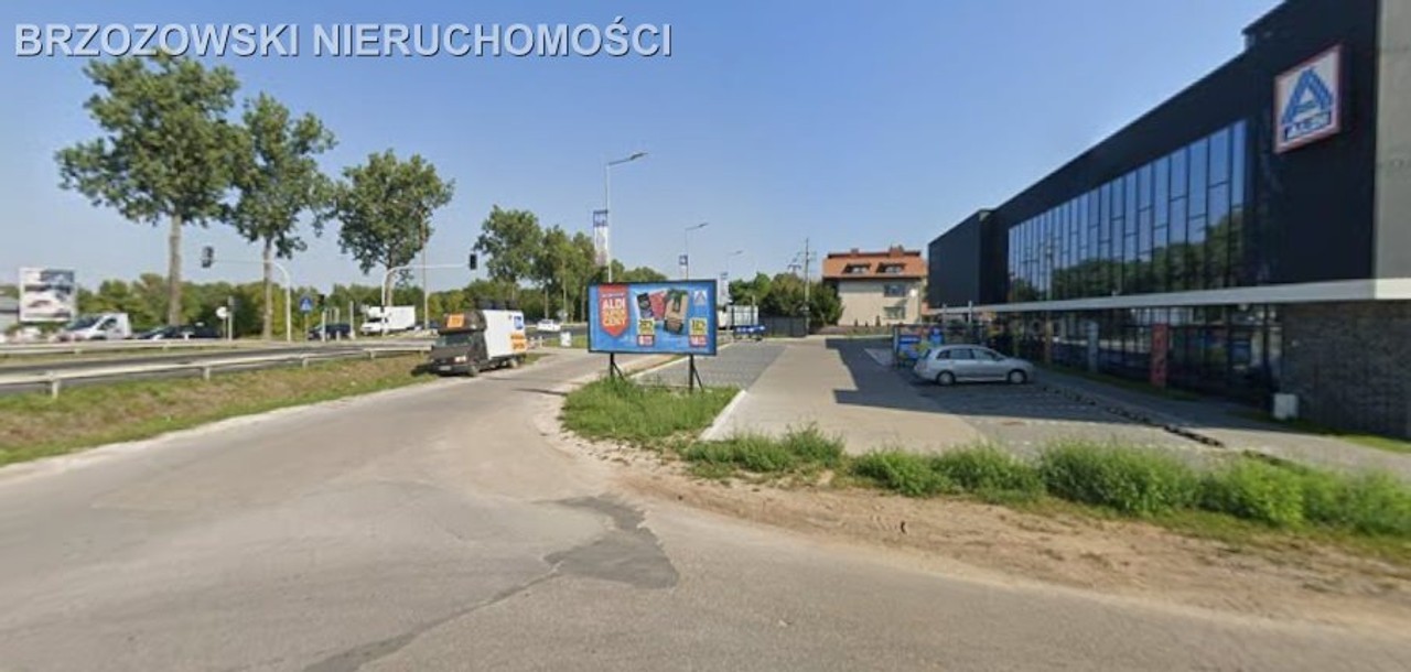 Marki, 1150 m², PnB prawomocne, hotel – další