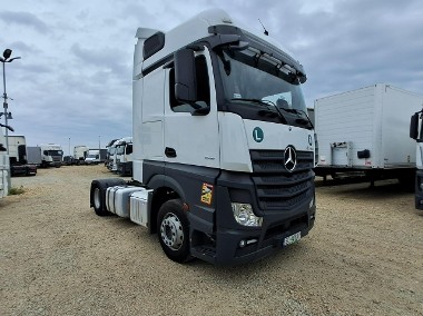 Mercedes-Benz Actros-1