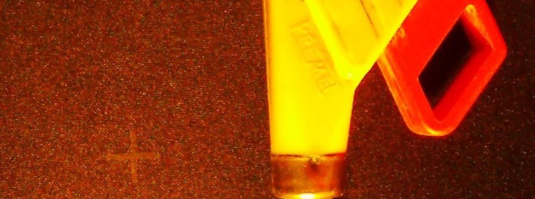 Piezoelektryczna zapalarka do gazu firmy PREMET, plastikowa żółta obudowa-1