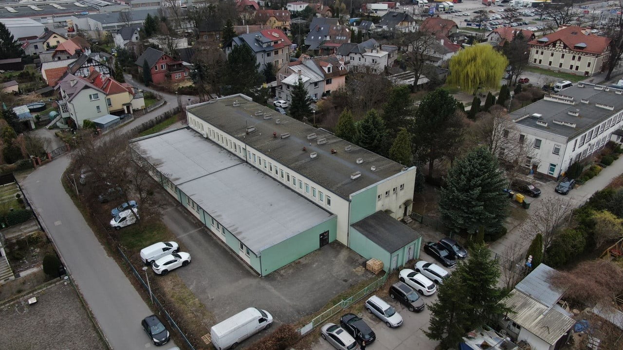 Obiekt biurowo - magazynowy. Idealny pod działalność nieuciążliwą lub inwestycję, Wrocław