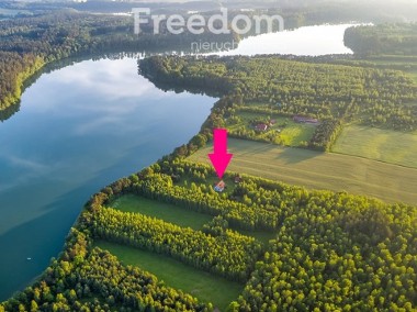 Posiadłość z dwoma domami nad jeziorem Mielno-1