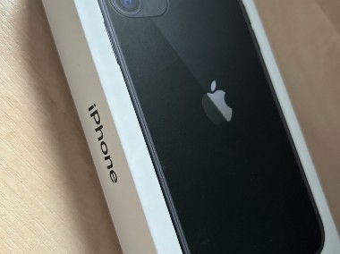 iPhone 11 czarny -1