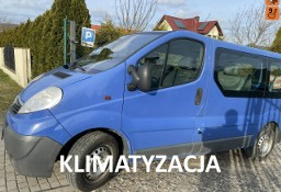 Opel Vivaro I 9 osobowy, hak, nowy rozrząd, klimatyzacja, 2 klucze, z Niemiec