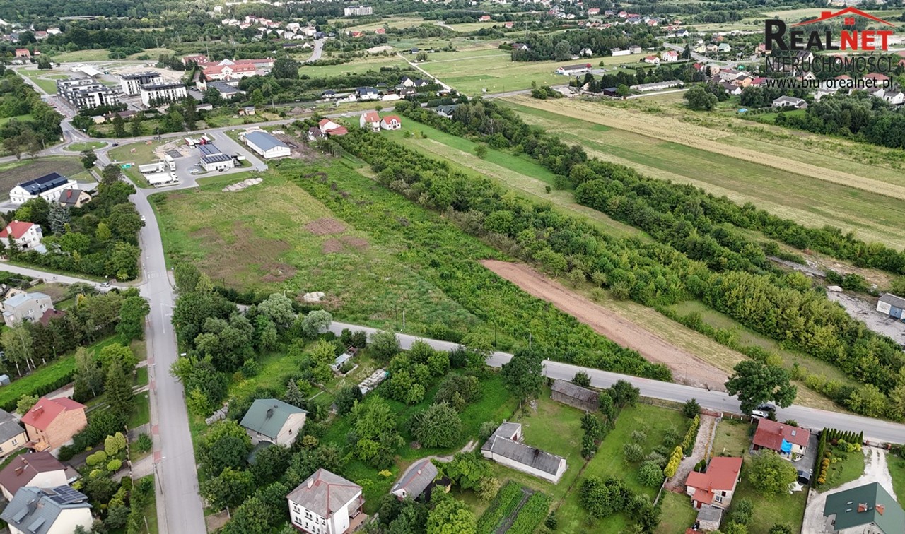 Działka budowlano-inwestycyjna 1286 m², Busko-Zdrój, Siesławice - Więcej