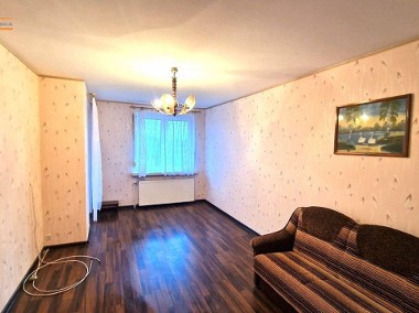 Mieszkanie w dobrej lokalizacji w centrum Rogozna-1