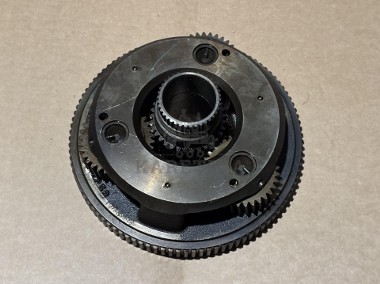 John Deere 6520, 6620 Układ Planetarny Satelity L230689 L230692 L230809 L230710 2092360055-1