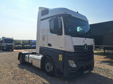 Mercedes-Benz Actros-1