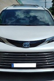 Toyota Sienna III-2