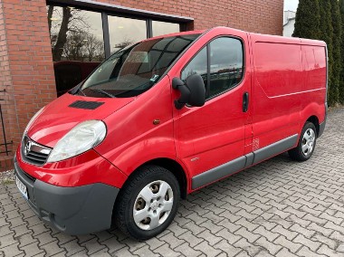 Opel Vivaro-1