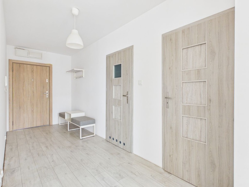 2 pokoje | duży balkon | miejsce na 2 auta – pohled 4