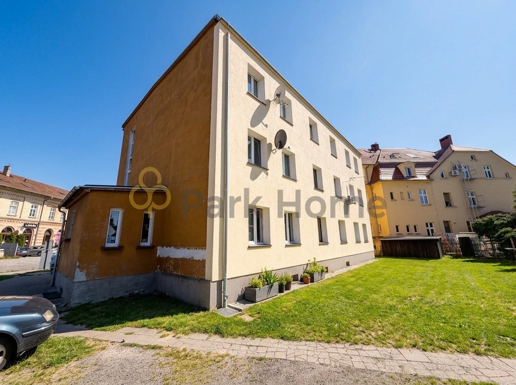 Dwa pokoje w bardzo dobrej lokalizacji