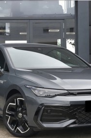 Volkswagen Golf VIII R-Line Plus 1.5 eTSI mHEV R-Line Plus 1.5 eTSI mHEV 150KM-2