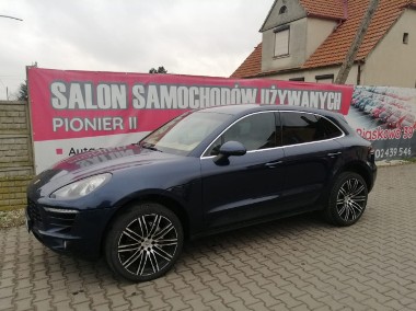 Porsche Macan-1