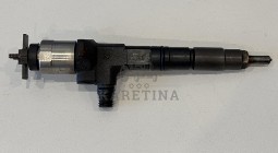 KUBOTA Wtryskiwacz V3800T 1J500-53051 CAT 3.8 ORYGINAŁ