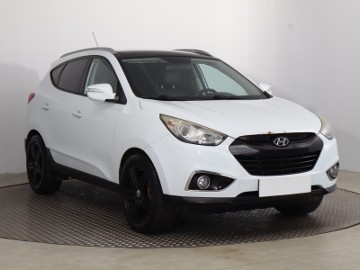 Hyundai ix35 , Klimatronic, Tempomat, Parktronic, Podgrzewane siedzienia,