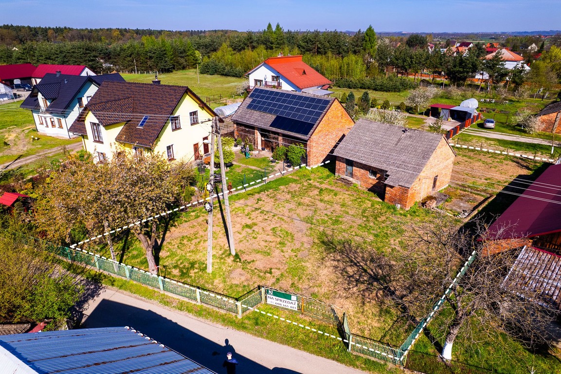 Dziewin gmina Drwinia - dziala budowlana 8 ar z murowanym budynkiem gospodarczym - Widok 5