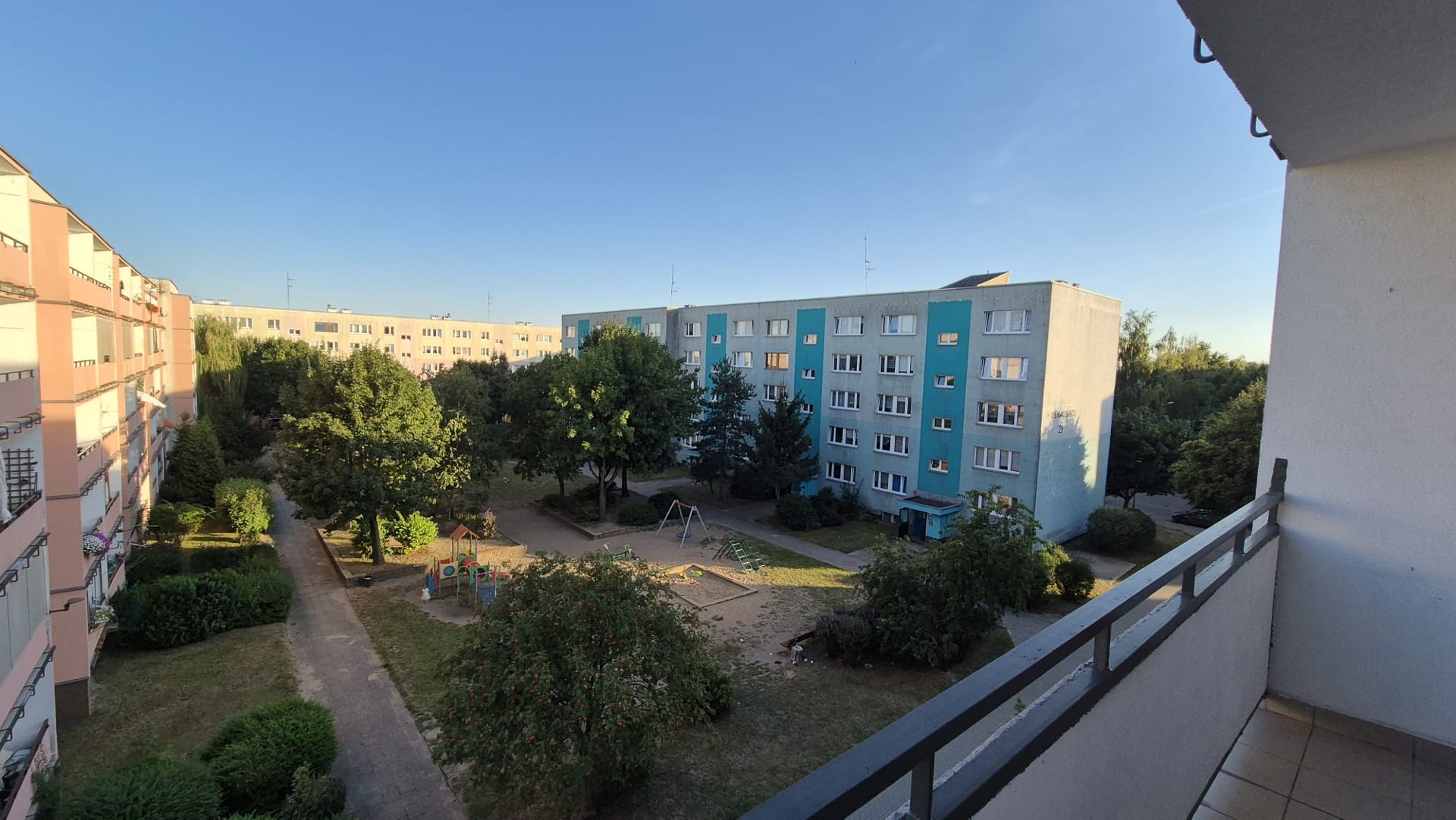 Bezpośrednio: Słoneczne 2 pokoje / Duży balkon / Otwarta przestrzeń