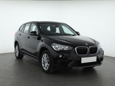 BMW X1 F48 , Automat, Klimatronic, Parktronic, Podgrzewane siedzienia-1