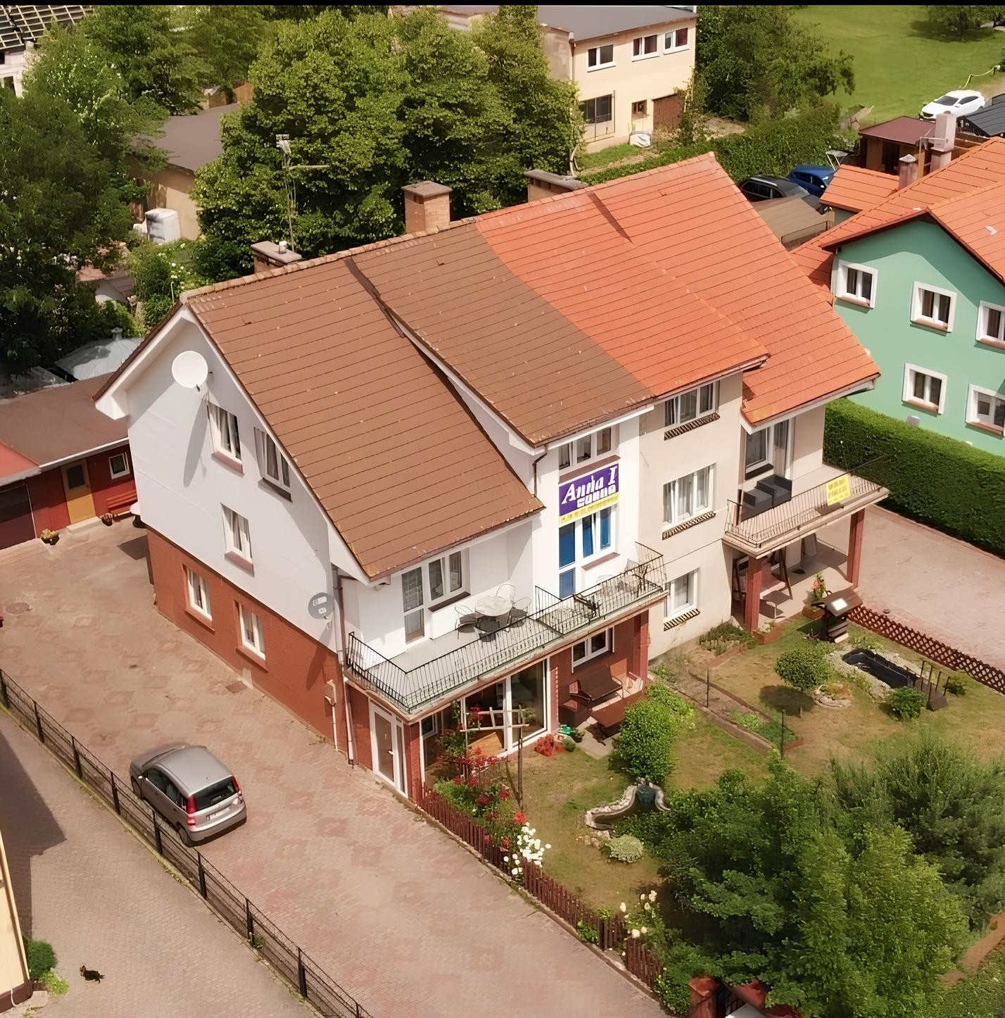 Pensjonat z mieskaniem 75m2