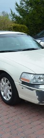 Lincoln Town Car III Signature Limited-4