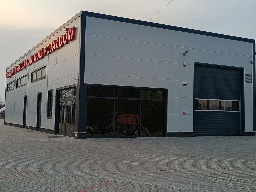 Dwukondygnacyjna Okręgowa Stacja Kontroli - View 3