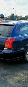 Toyota Avensis II Toyota Avensis 2.2 D-4D 150km 05r-4