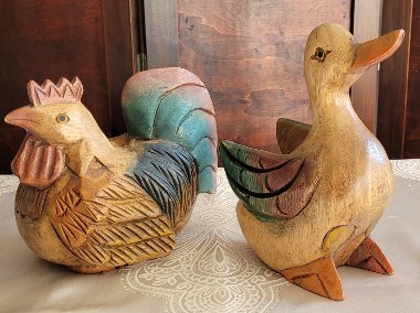 Ręcznie rzeźbione i malowane figury Koguta i Kaczki lite drewno rustykalny styl-1